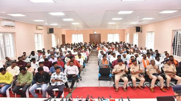 ఉత్సవాలు శాంతియుతంగా నిర్వహించాలి