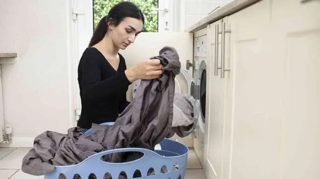 Clean Blankets: దుప్పట్లు శుభ్రమేనా