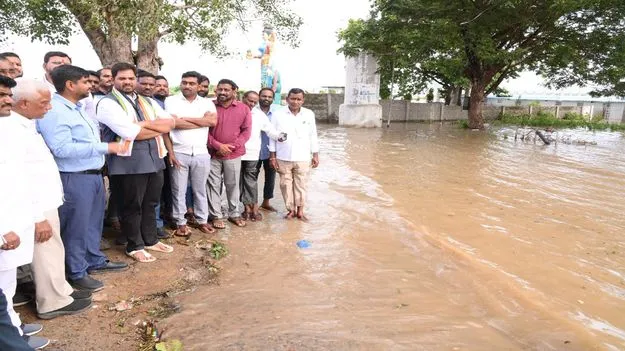 గత ప్రభుత్వ నిర్ణయం వల్లే మాతాశిశు ఆసుపత్రికి ఈ దుస్థితి