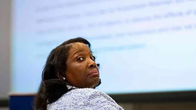 Fed Governor Fired: అమెరికా ఫెడ్‌ రిజర్వ్‌ గవర్నర్‌ లిసా కుక్‌కు ఉద్వాసన