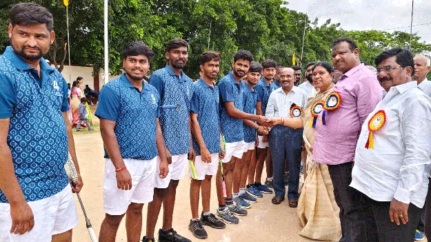 kumaram bheem asifabad- క్రీడాకారులు రాష్ట్ర స్థాయి పోటీల్లో రాణించాలి 