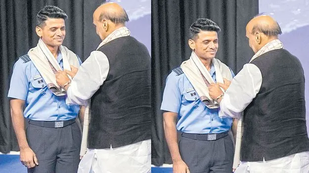 Shukla Honored by Rajnath Singh: అంతరిక్షంలోకి వెళ్తాననుకోలేదు 