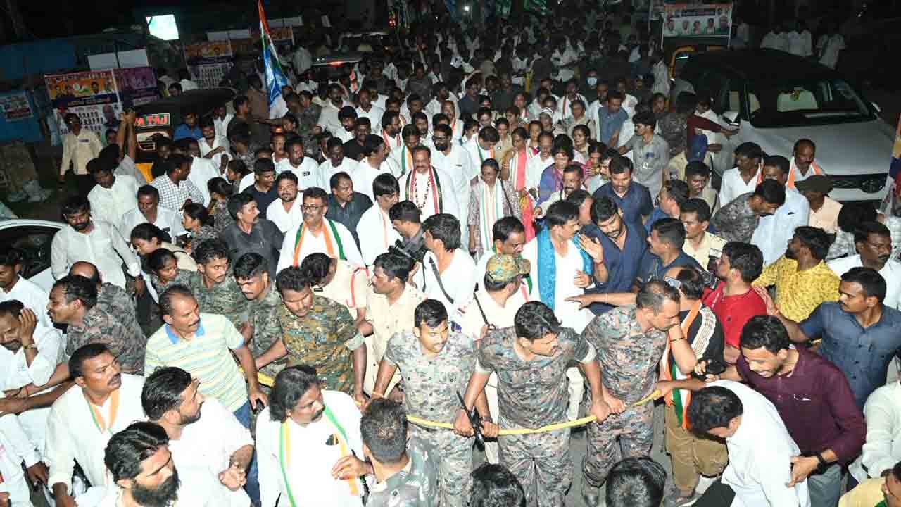 Congress  Janhita Padayatra: వరంగల్ జిల్లాకు చేరిన కాంగ్రెస్ జనహిత పాదయాత్ర.. పాల్గొన్న అగ్రనేతలు