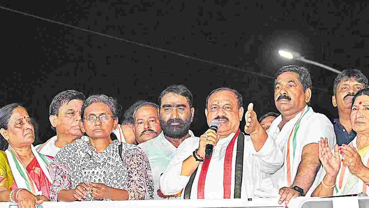 Mahesh Goud: కరీంనగర్‌లో ఒకే ఇంట్లో 40 ఓట్లు