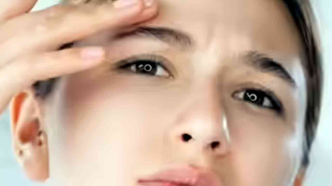 Health Tips: ఉదయం నిద్రలేవగానే ముఖం ఉబ్బినట్లు ఉందా.. అయితే ఇలా చేసి చూడండి..