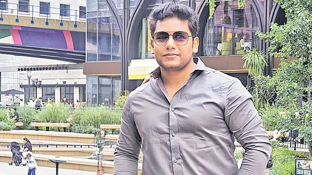 Manohar Reddy Honored: యూకేలో తెలుగు యువకుడి ప్రతిభ