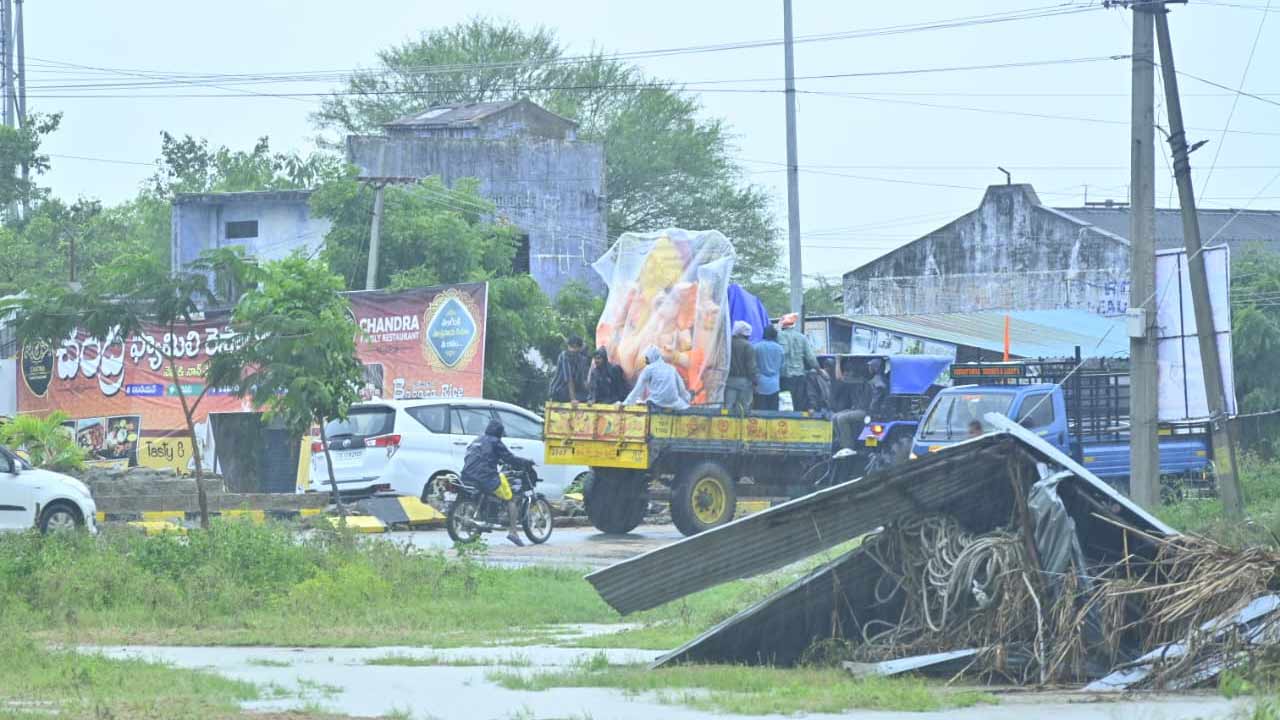 Kamareddy Rains: కామారెడ్డిలో జలవిలయం..