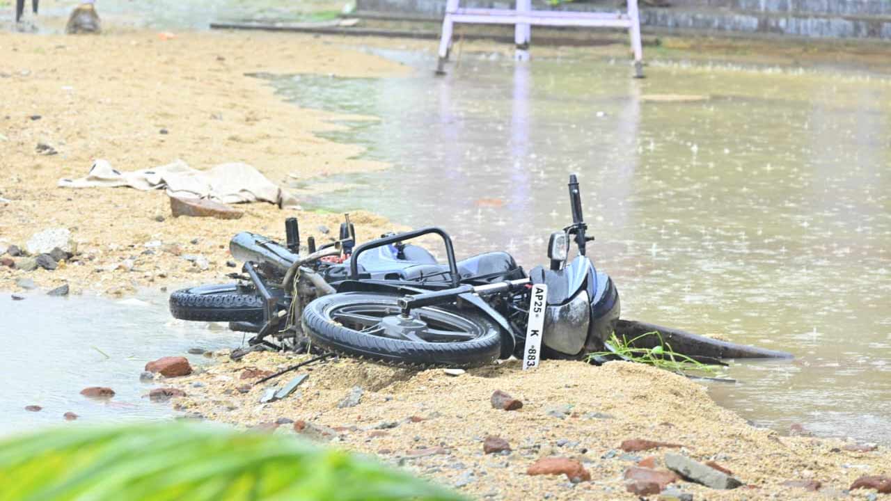 Kamareddy Rains: కామారెడ్డిలో జలవిలయం..