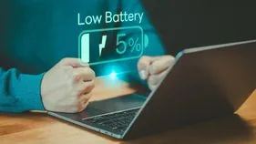 Laptop Battery Saving Tips: ల్యాప్‌టాప్ బ్యాటరీ చార్జింగ్ త్వరగా అయిపోతోందా.. ఈ టిప్స్ ఫాలో అయితే..