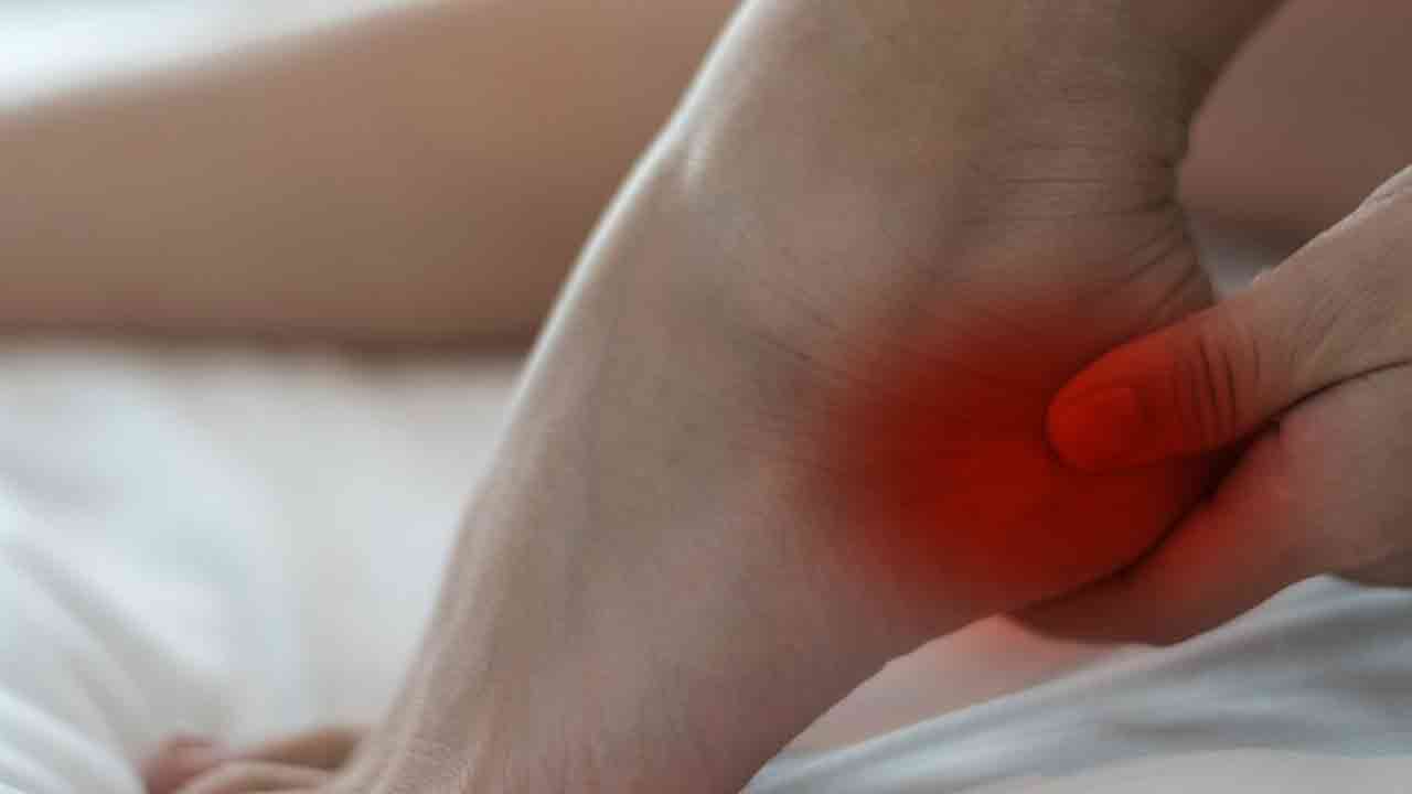 Health Tips: ఈ 5 ప్రదేశాల్లో నొప్పిగా ఉందా.. అయితే మీ కిడ్నీలు జాగ్రత్త..  