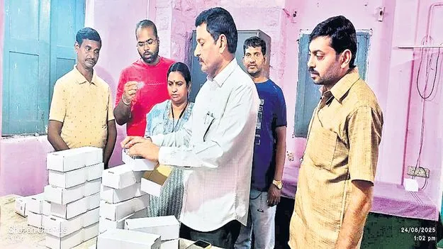 నేటి నుంచి స్మార్ట్‌ రైస్‌కార్డులు పంపిణీ