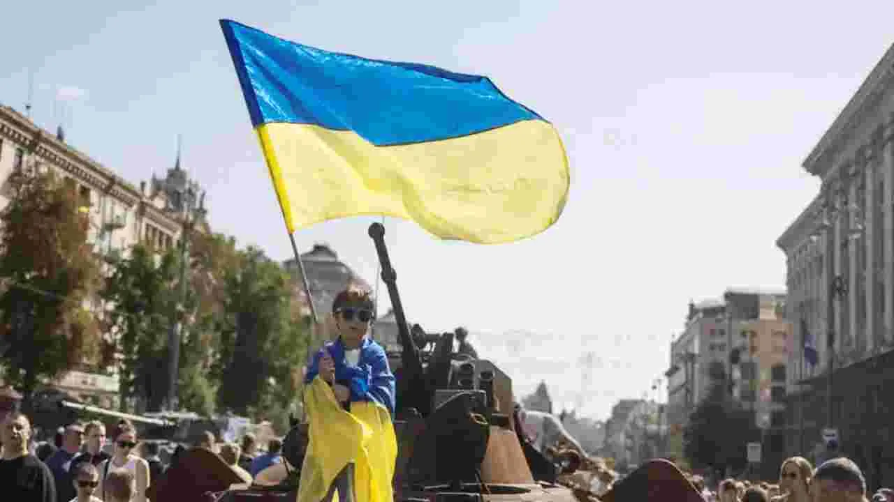 Ukraine Independence Day: ఉక్రెయిన్ స్వాతంత్ర దినోత్సవం వేళ కూడా ఇరు దేశాల మధ్య దాడులు