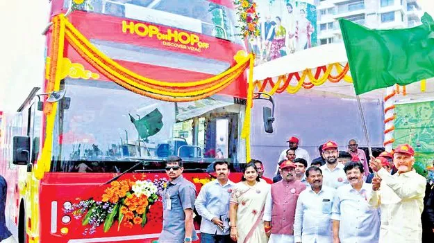 CM Chandrababu Naidu: ఆసియా టెక్‌ హబ్‌గా విశాఖ