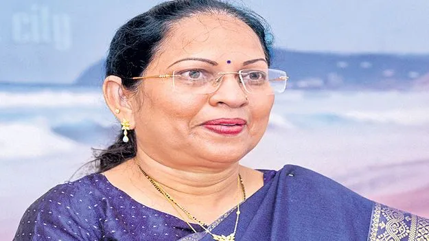 Tirumala Sridevi: విశాఖ ఉపాధ్యాయినికి జాతీయ అవార్డు