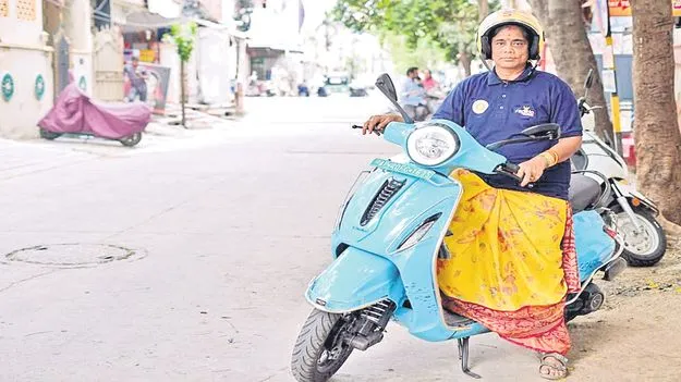 Women Empowerment: ఉపాధి మార్గంలో మహిళలు రయ్‌.. రయ్‌