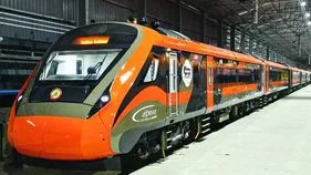 Vande Bharat Upgrade: వందే భారత్ ఎక్స్‌ప్రెస్ రైళ్ల అప్‌గ్రేడ్.. పలు మార్గాల్లో 20 కోచ్‌లతో మార్పు