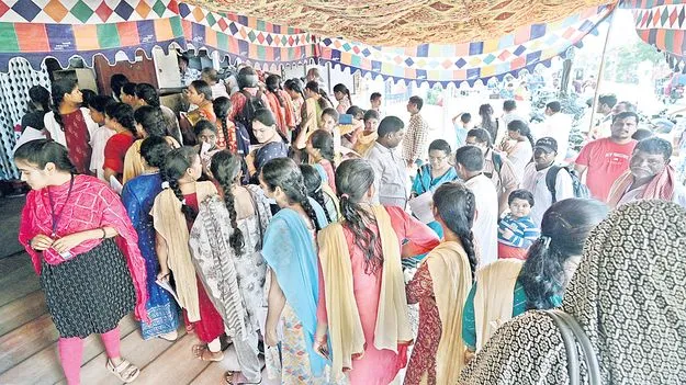 ఉద్యోగం..ఉత్సాహం