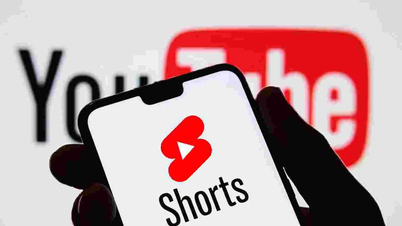 YouTube Changing Shorts: క్రియేటర్లకు తెలియకుండానే షార్ట్ వీడియోలను మార్చుతున్న యూట్యూబ్..ఎందుకో తెలుసా..