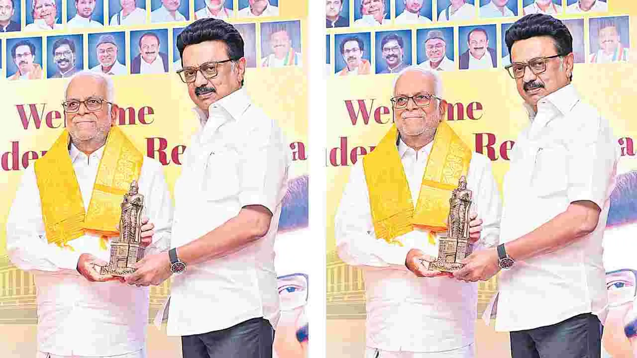 MK Stalin: ప్రమాదం అంచుల్లో రాజ్యాంగం