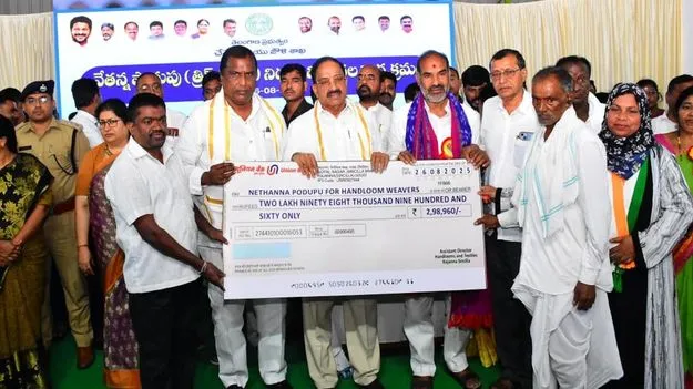 ధార్మిక, కార్మిక క్షేత్రంగా జిల్లా అభివృద్ధి