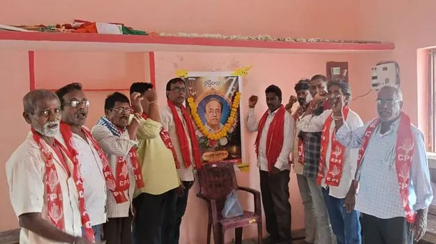 సురవరం మృతి తీరని లోటు