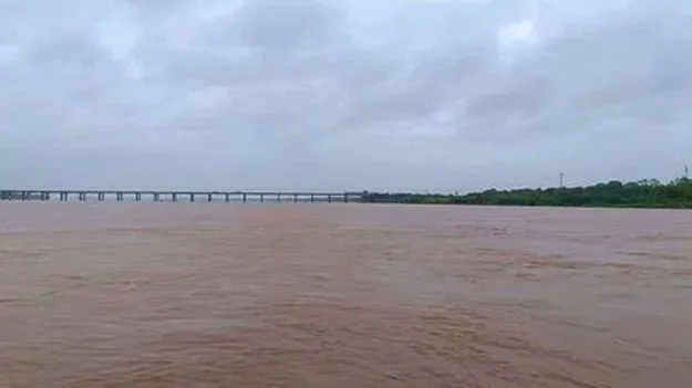 Godavari water: గోదావరికి క్లియరెన్స్‌లు చకచకా..