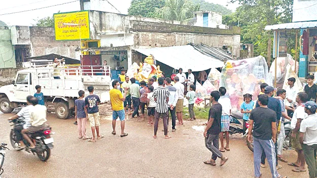   Ganesha’s Worship.. గణనాథుడి పూజకు వేళాయే..