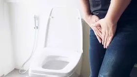 Kidney Stones: ఎక్కువసేపు మూత్రం ఆపుకుంటే కిడ్నీలో రాళ్లు వస్తాయా?