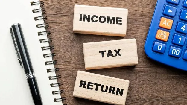 ITR Filing 2025: పన్ను మినహాయింపులు మిస్ అవుతున్నారా.. ఇప్పటికైనా ఈ 5 పెట్టుబడులపై ఫోకస్ చేయండి