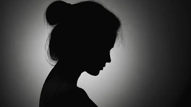 Wife Cheates Husband: ప్రియుడితో ఏకాంతంగా.. హఠాత్తుగా భర్త రావడంతో ఏం జరిగిందంటే.. 