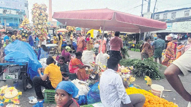 వినాయక చవితి కోలాహలం