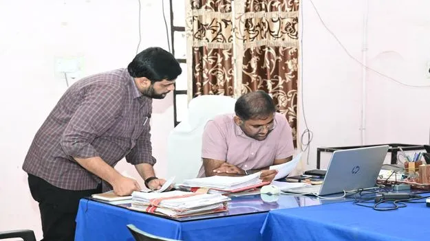 భూభారతి దరఖాస్తులను త్వరగా పరిష్కరించాలి