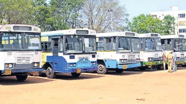 దసరాకు 705 బస్సులు