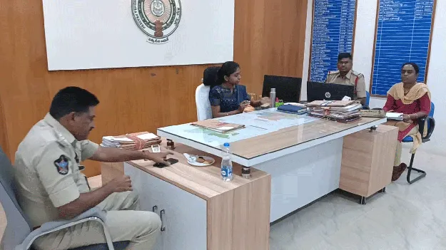 ఎక్కడా యూరియా సమస్య లేదు : ఆర్డీవో