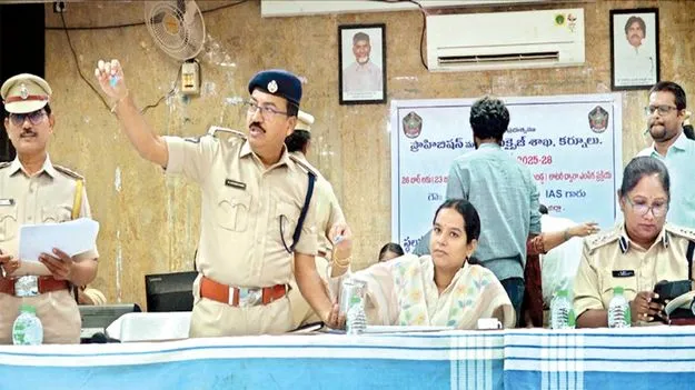 లాటరీ పద్ధతిన 19 బార్లు ఎంపిక