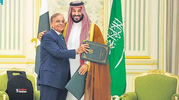 Pakistan Saudi Arabia: మాలో ఒకరిపై దాడి చేస్తే మా ఇద్దరిపై చేసినట్టే