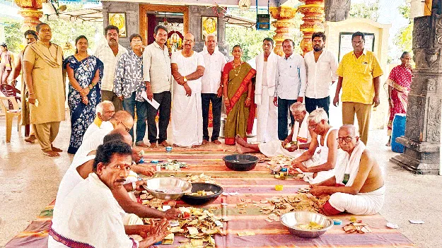 అమ్మవారి  హుండీ ఆదాయం లెక్కింపు 