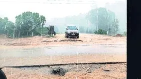 కొనసాగుతున్న వర్షాలు