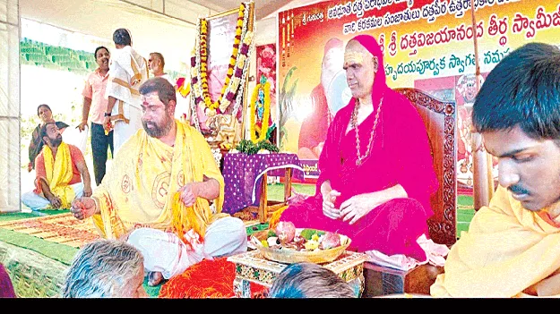 ప్రతి ఒక్కరిలో ఆధ్యాత్మిక చింతన ఉండాలి