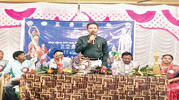  లక్ష్య సాధనకు కృషిచేయాలి: ఏపీసీ