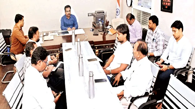 పౌరులందరూ ఓటు హక్కును పొందాలి