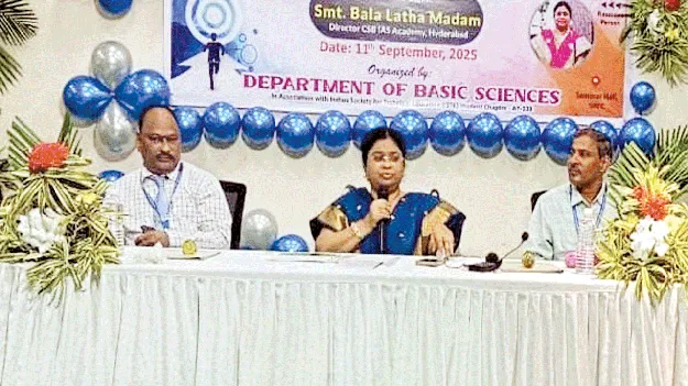 లక్ష్యంపైనే దృష్టి సారించాలి 