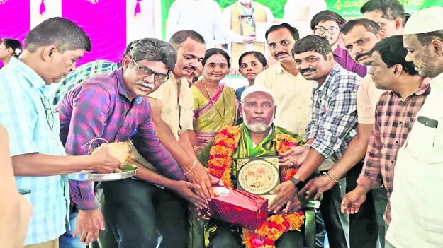 HONORING: ఉత్తమ ఉపాధ్యాయులకు సన్మానం 