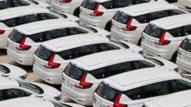 Car Price Drop: మరిన్ని కంపెనీల కార్ల ధరలూ తగ్గాయ్‌..