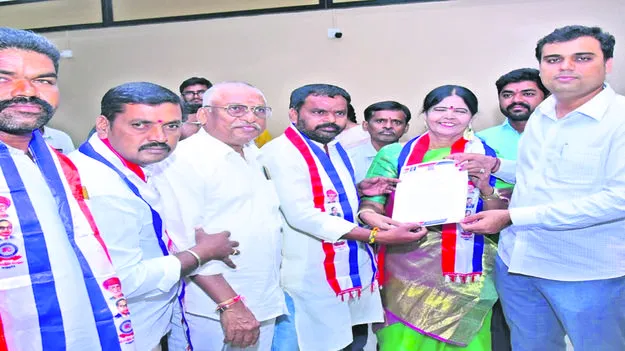 BC COMMUNITY:  బీసీలకు ఇచ్చిన హామీలు నెరవేర్చాలి