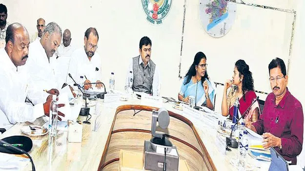 హైవే విస్తరణతో అభివృద్ధి