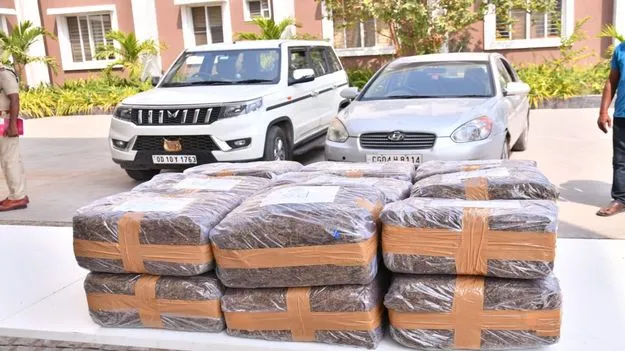 peddapally :  గంజాయి మత్తులో యువత