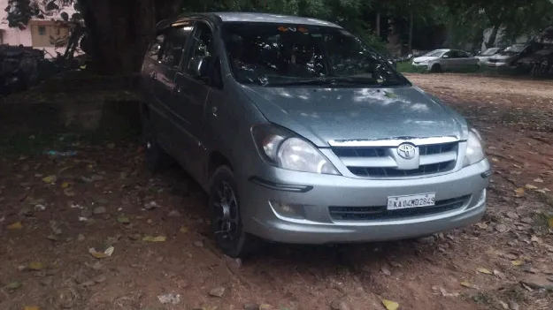 నేతిగుట్లపల్లె వద్ద పట్టుబడ్డ ఎర్రచందనం