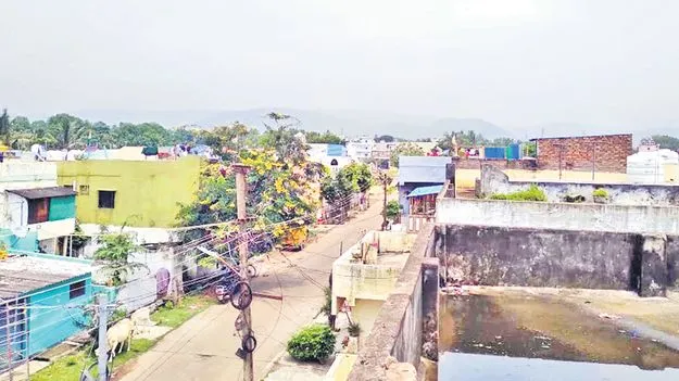 Adani Cement Plant: ఇళ్ల మధ్య సిమెంట్‌ ఫ్యాక్టరీ!