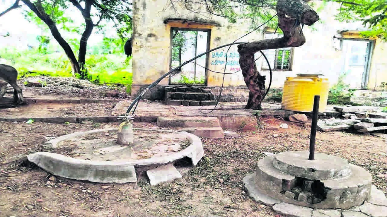 WATER: తాగునీటికి ఇబ్బందులు